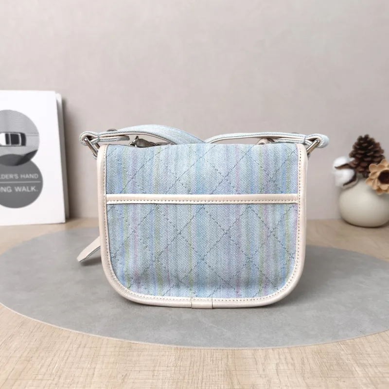 Chanel Crossbody Bag Crossbody Bag One Size17 × 6 × 14 cm — cover view 3 of 5