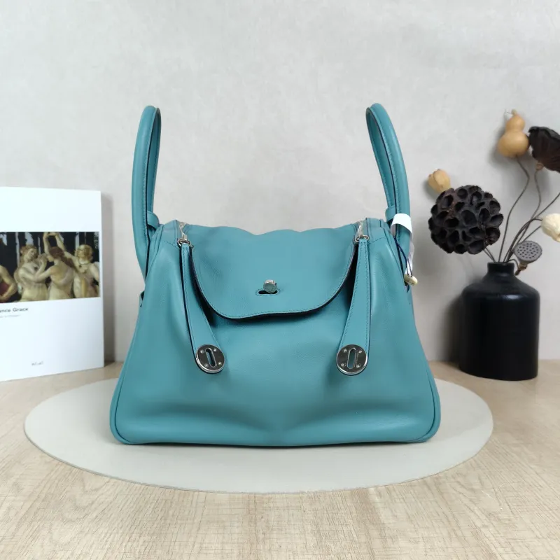 Hermès Crossbody Bag Lindy 30Blue Swift Calfskin30 × 15 × 19 cm
