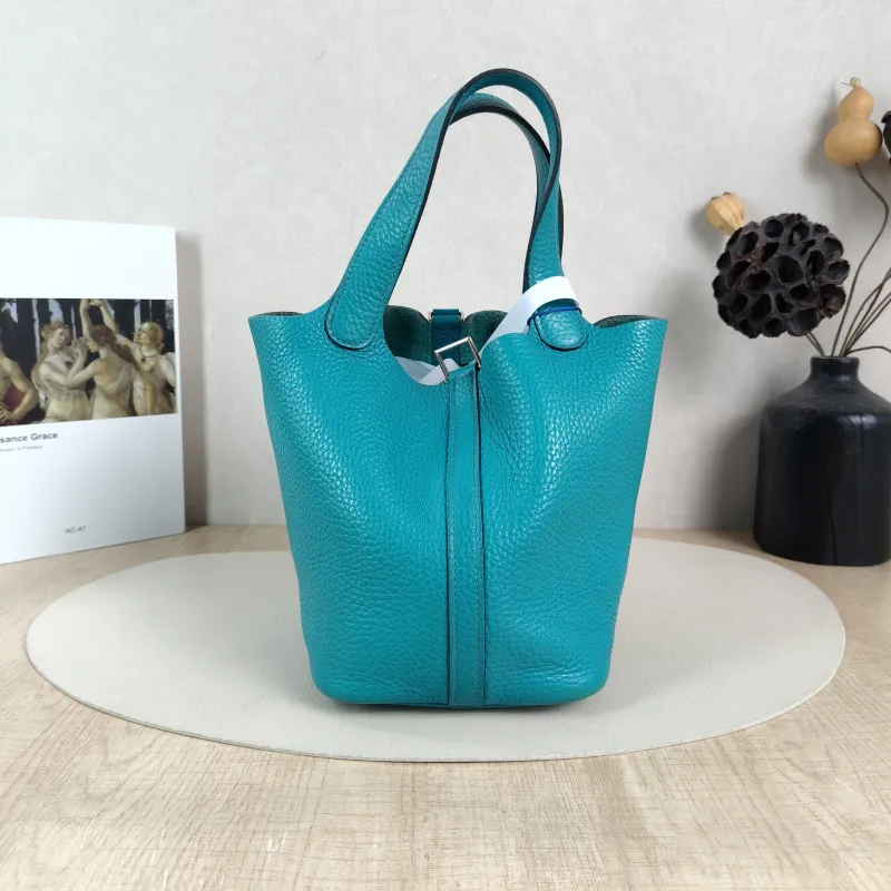 Hermès Top Handle Bag Picotin Lock 18 187F TC Calfskin Small18 × 13 × 18 cm — cover view 5 of 5