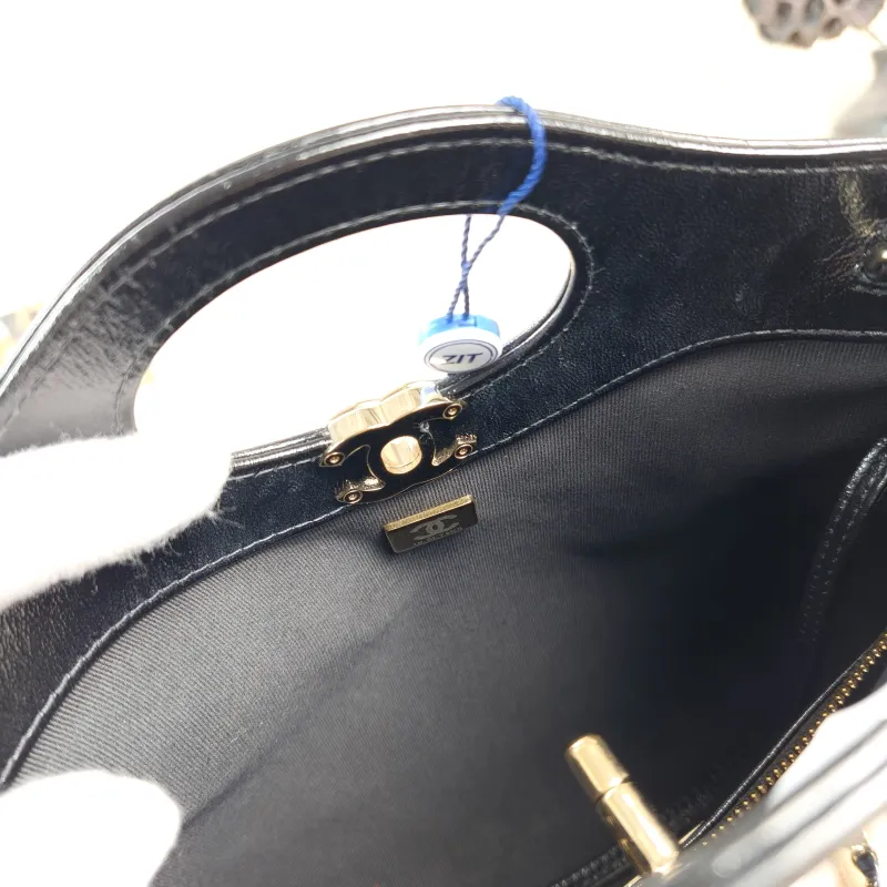 Chanel Crossbody Bag31Bag Black Waxed Leathermini23 × 5.5 × 22 cm — detail view 10 of 12
