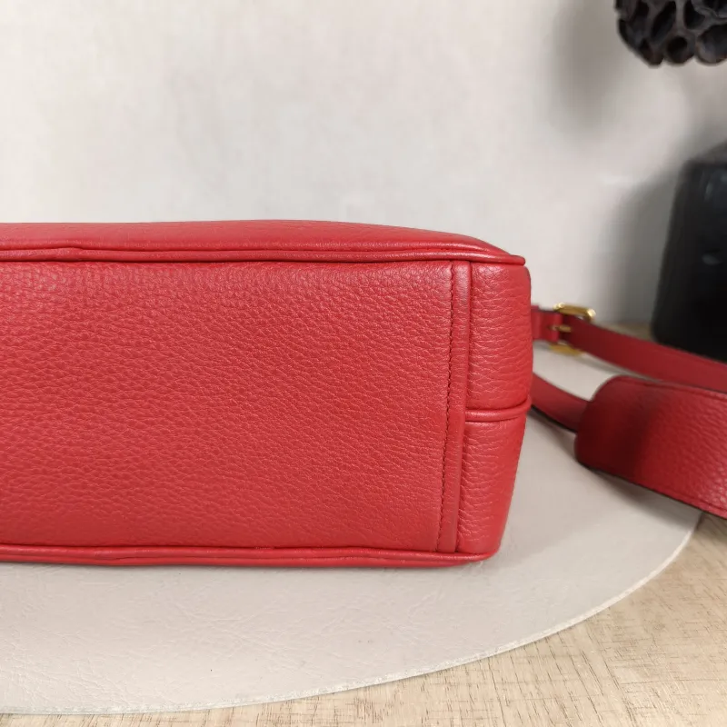 PRADA Crossbody Bag Camera Bag Red Calfskin One Size 24 × 9 × 16 cm — detail view 3 of 10