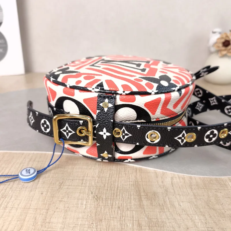 Louis Vuitton Crossbody Bag BOITE CHAPEAU SOUPLE Black PVC Small 17 × 7 × 16 cm — detail view 3 of 9