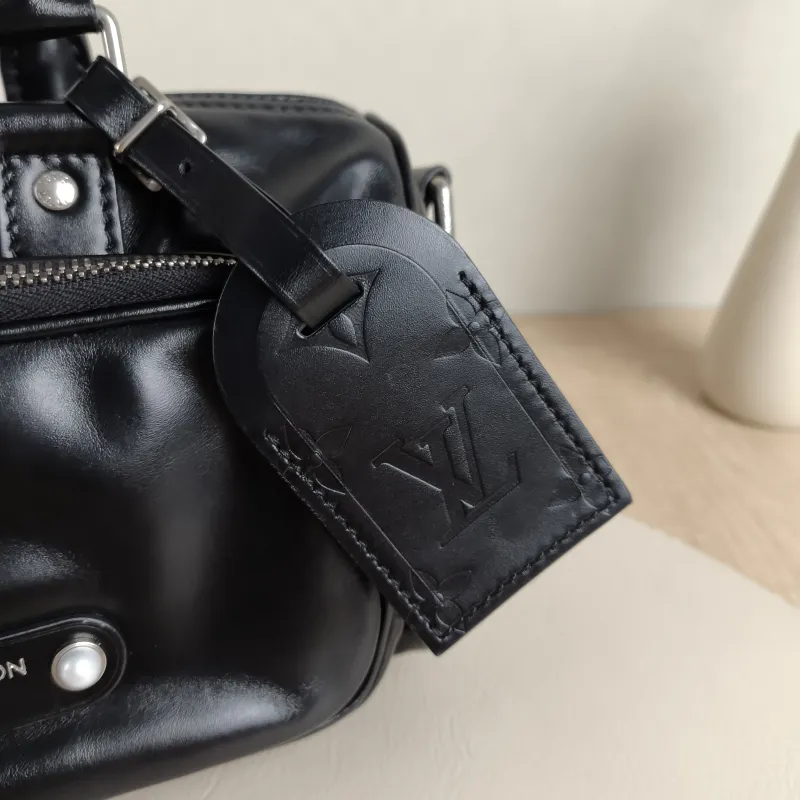 Louis Vuitton Crossbody Bag Keepall Cargo 25 Medium 25 × 11 × 15 cm — detail view 12 of 12