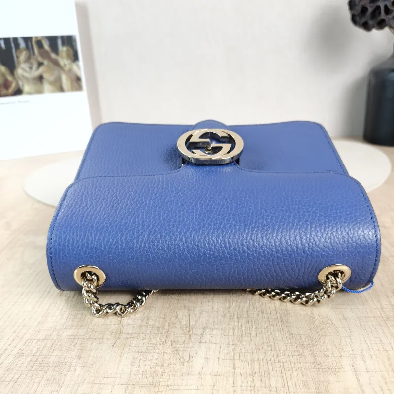 GUCCI Crossbody Bag g Collection Blue Calfskin Small20 × 9 × 16 cm — detail view 10 of 12