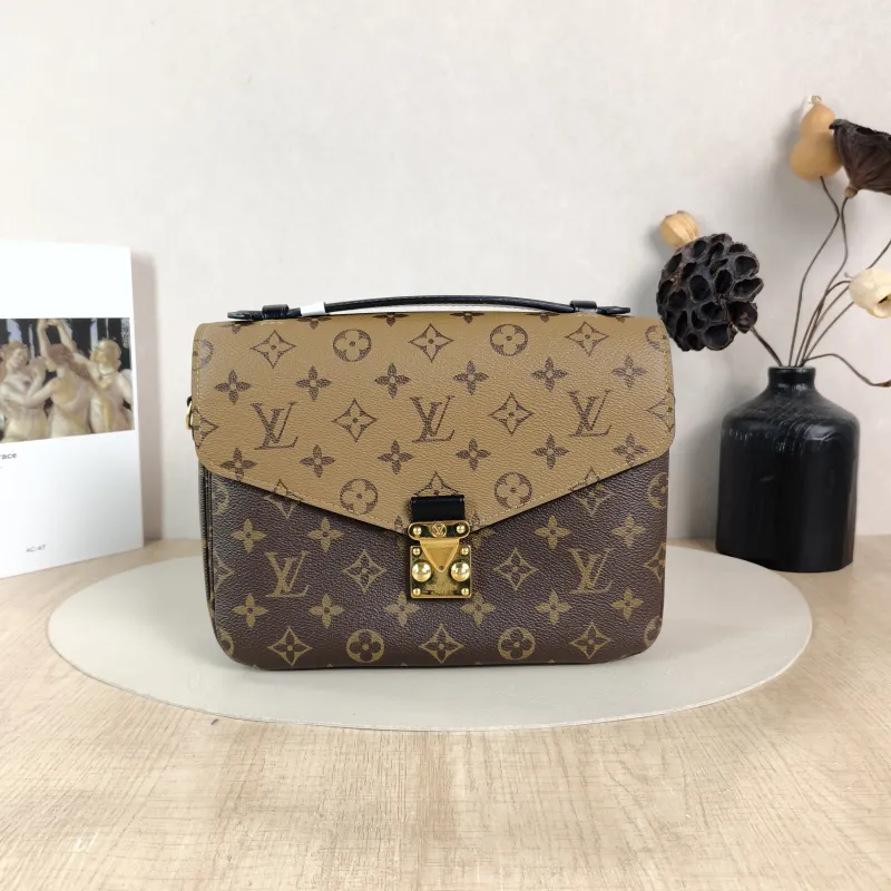 Louis Vuitton Crossbody Bag Pochette Métis Monogram Colorblock PVC Medium 25 × 7 × 19 cm