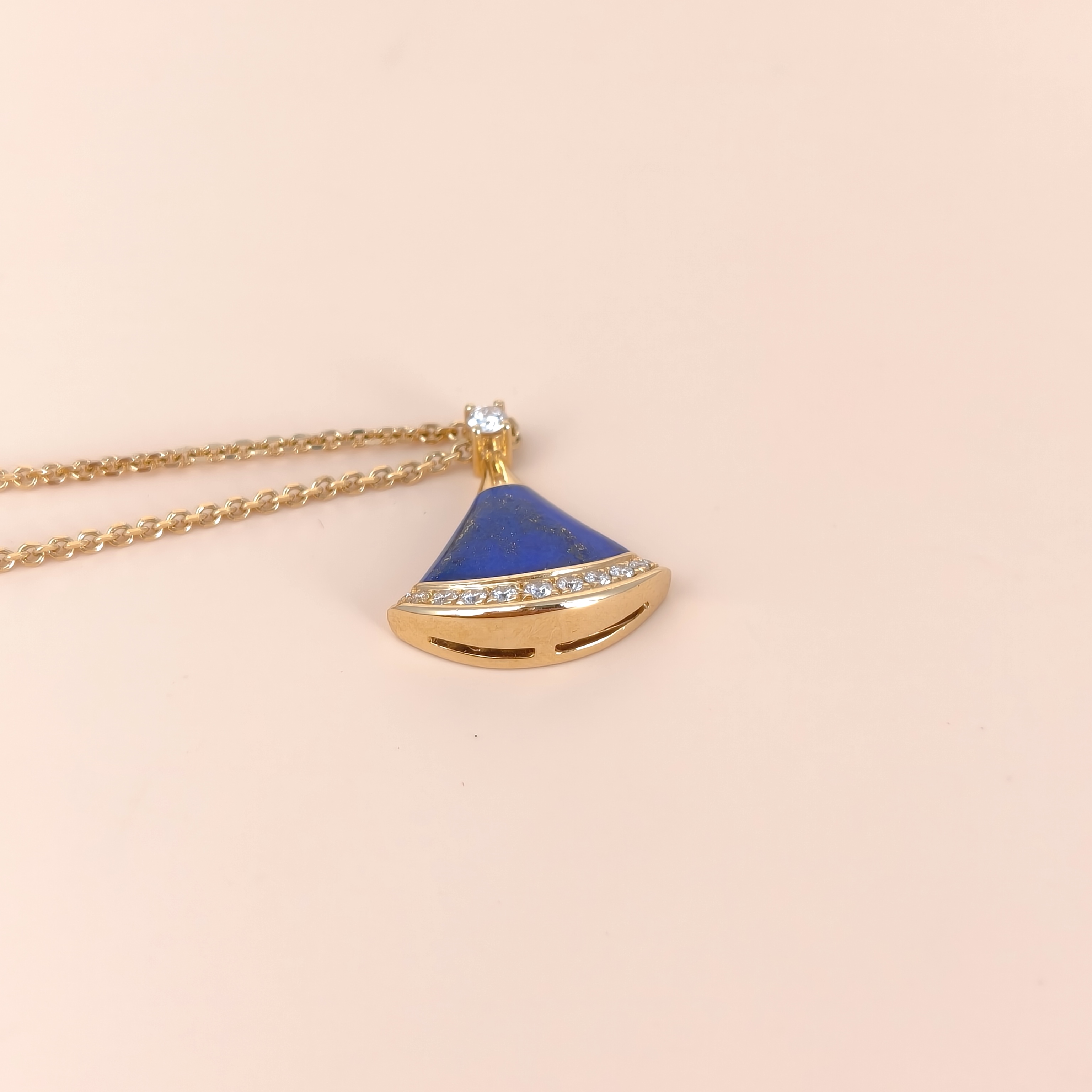 Bvlgari Necklace DIVAS’ DREAM Collection Pavé Diamond 18KY ellow Gold Diamond Small Pendant1.5cm 44cm — cover view 7 of 9