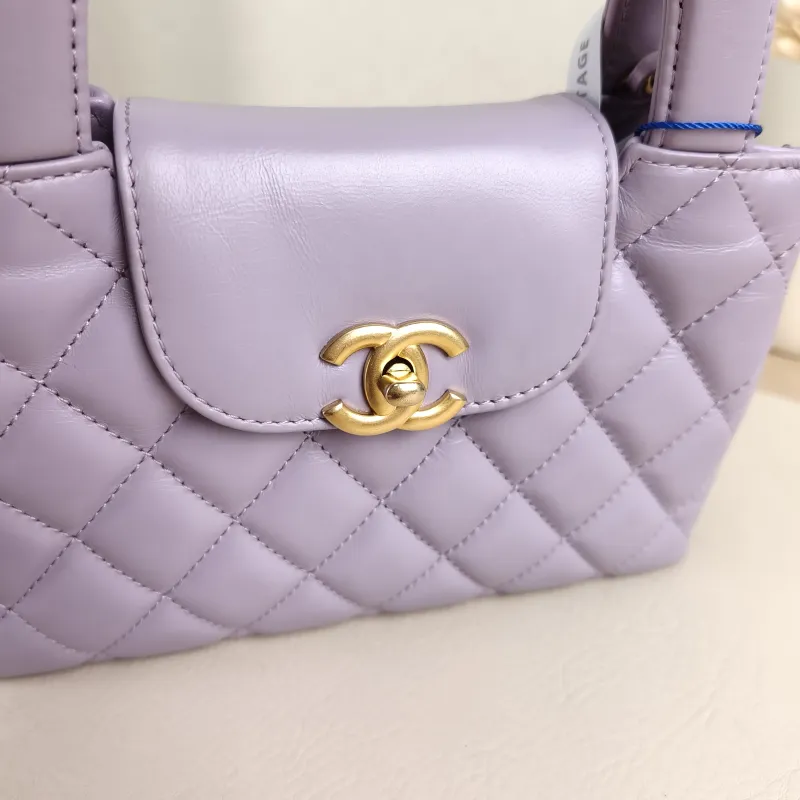 Chanel Crossbody Bag Kelly Waxed Leathermini19 × 7 × 13 cm — detail view 1 of 11