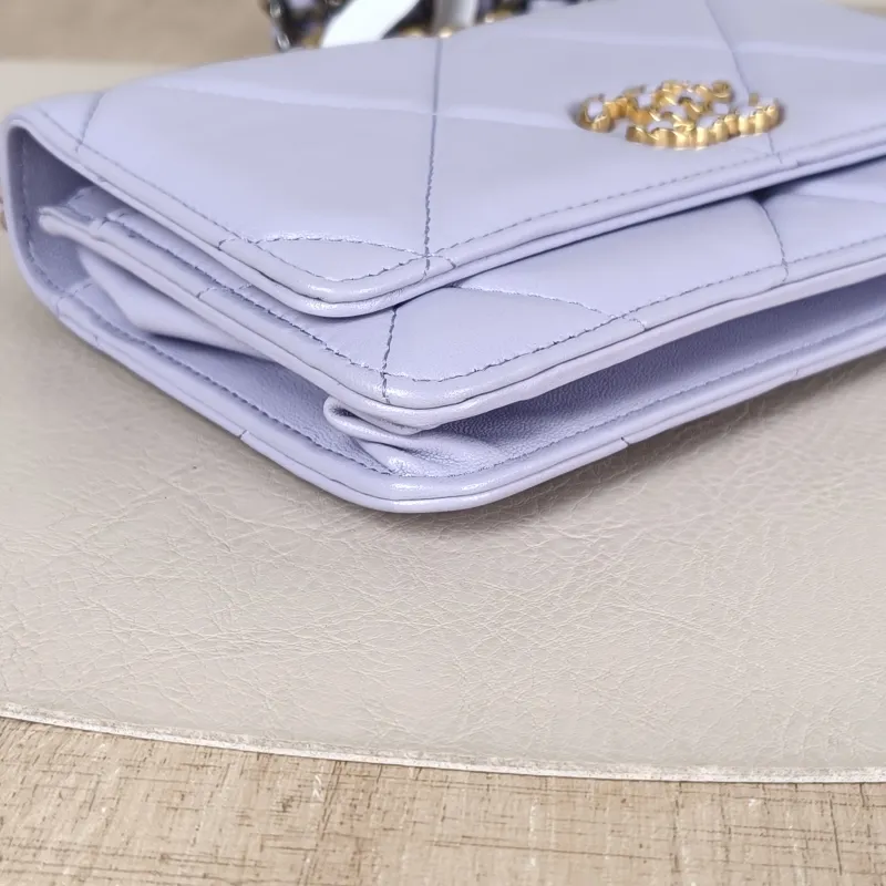 Chanel Crossbody Bag 19Bag WOC SL ambskin Mini 19.2 × 3.5 × 12.3 cm — detail view 4 of 13