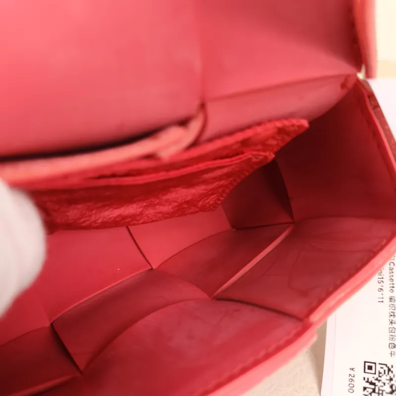 Bottega Veneta Crossbody Bag Cassette Woven Pink PV Cmini15 × 6 × 11 cm — detail view 5 of 11