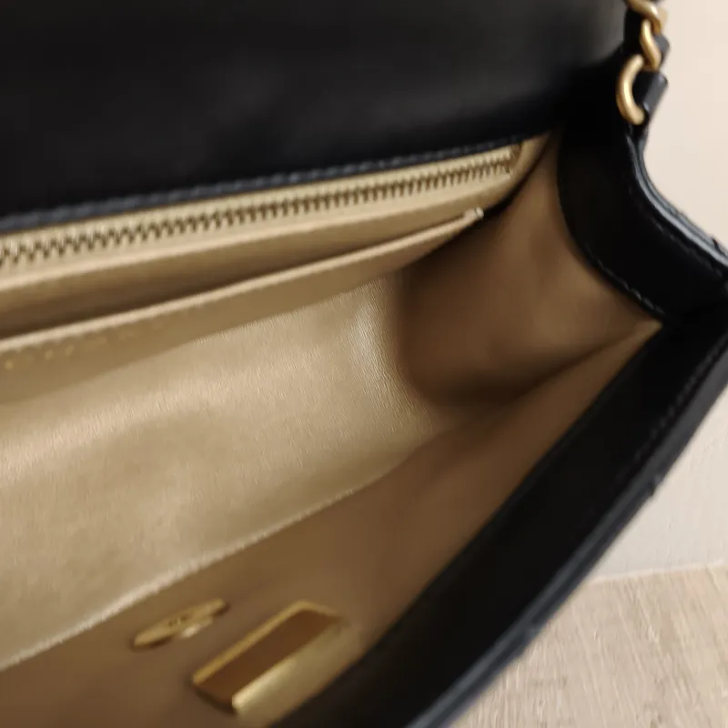 Chanel Crossbody Bag c mini Black Lambskin mini20 × 6 × 12 cm — detail view 8 of 12