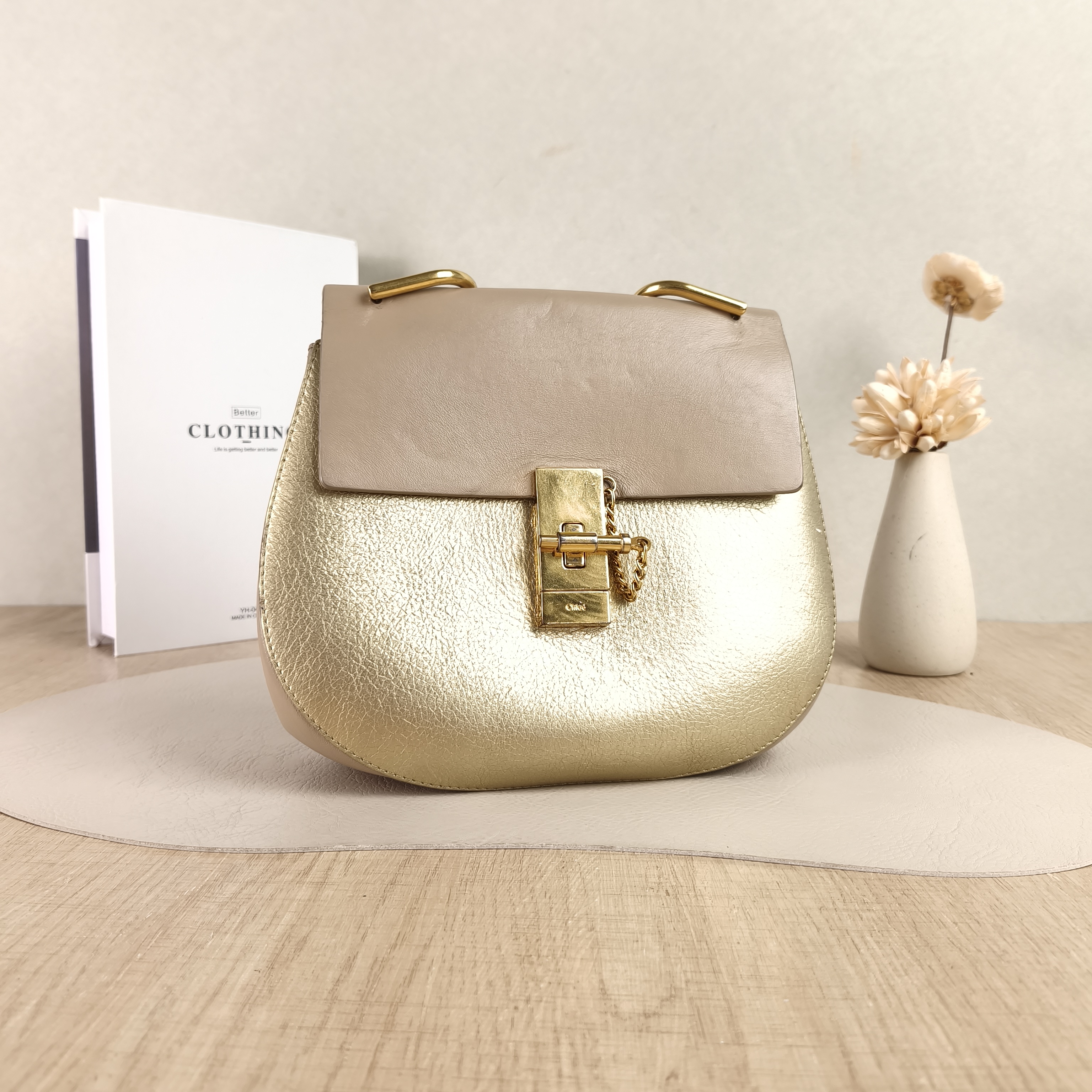Chloé Crossbody Bag Crossbody Bag Gold Calfskin One Size23 × 7 × 21 cm — cover view 4 of 5