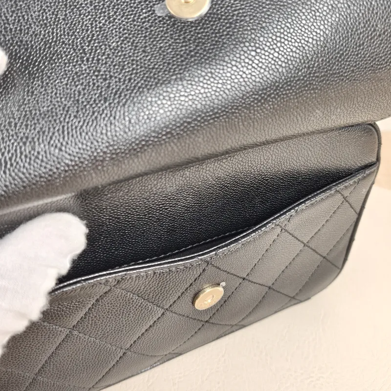 Chanel Crossbody Bag Camera Bag Black Grained Calfskin One Size20 × 7.5 × 12.5 cm — detail view 15 of 15