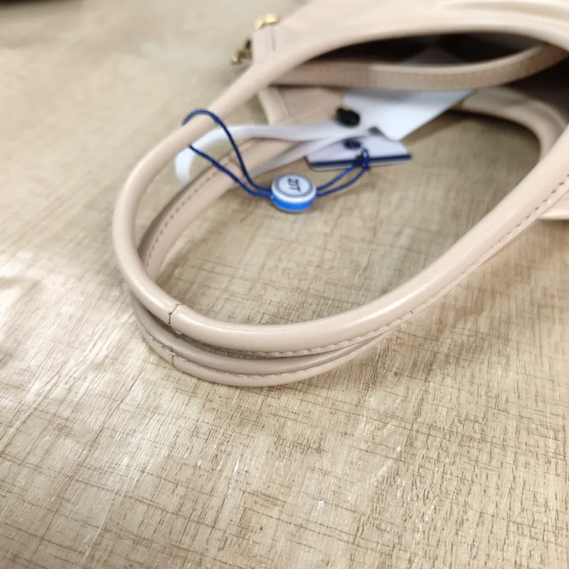 Miumiu Shoulder Bag IVY Tote Shopping Tote Pink Calfskin Mini 20*24 — detail view 4 of 11