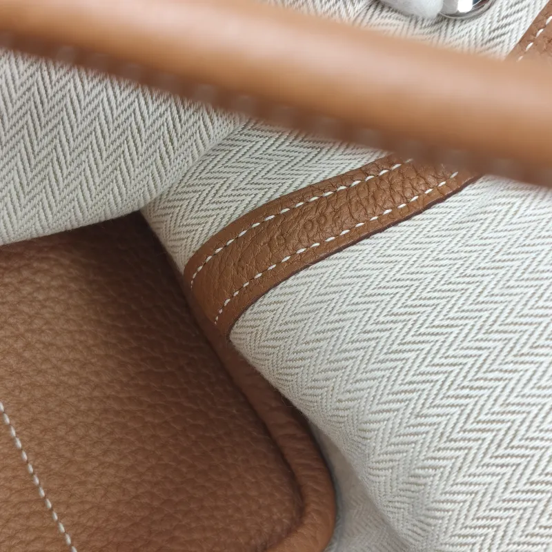 Hermès Top Handle Bag Neo Garden 23 Mini Negonda Calfskin Mini 23 × 10 × 16 cm K — detail view 6 of 9