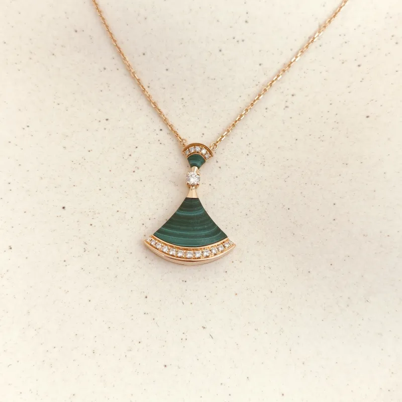 Bvlgari Necklace DIVAS’ DREAM Collection Malachite Pavé Diamond Malachite Diamond18KR ose Gold Large43cm — cover view 5 of 7
