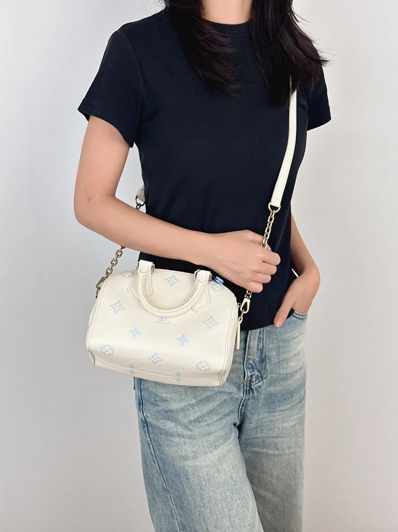 Louis Vuitton Crossbody Bag Speedy20 White · Blue Calfskin One Size20.5 × 12 × 13.5 cm — on-model view 2 of 3