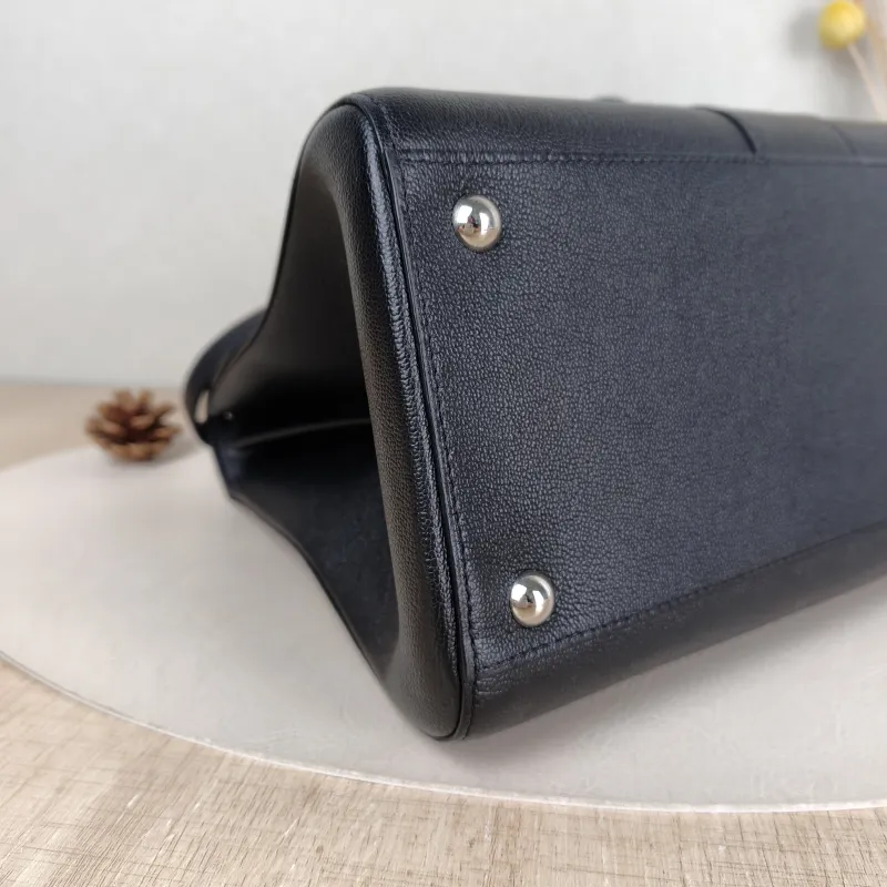 DELVAUX Top Handle Bag Brillant Black Calfskin Medium 29 × 15 × 22 cm — detail view 3 of 13