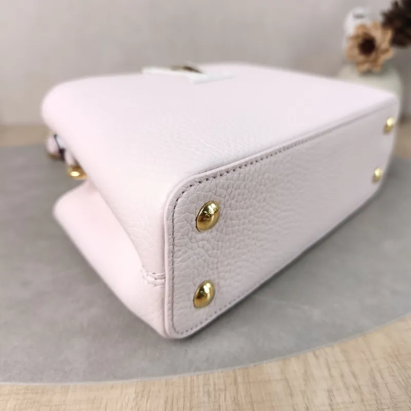 Louis Vuitton Top Handle Bag Capucines East West Pink Calfskinmini22 × 8 × 12 cm — detail view 8 of 12