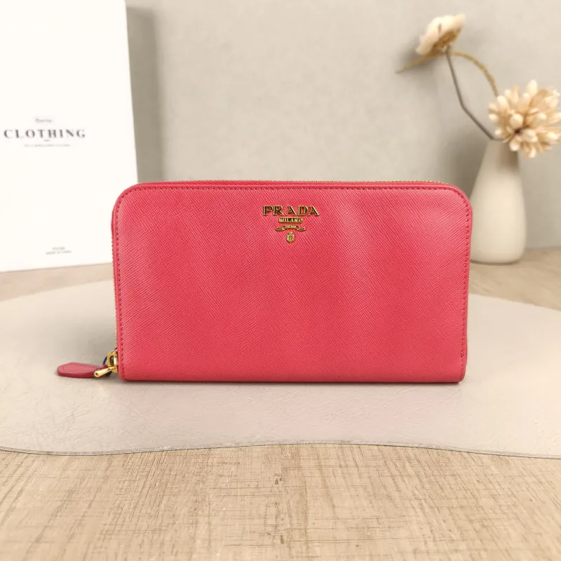 PRADA Wallet Wallet Red Calfskin Edition18.5 × 2 × 10.5 cm