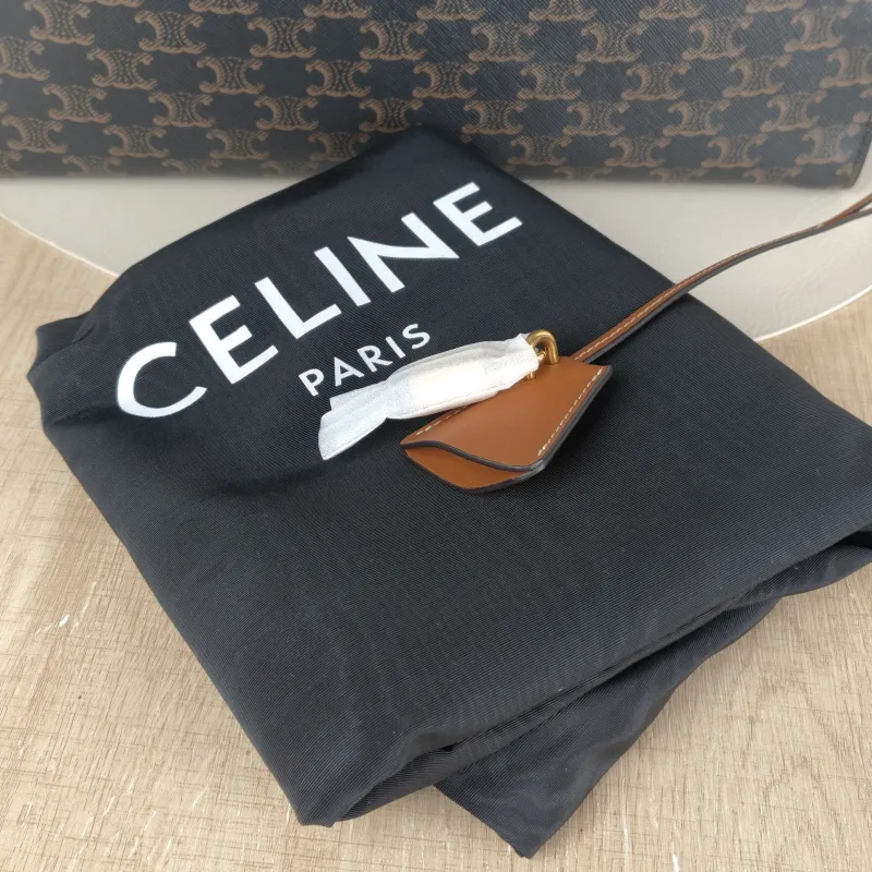 CELINE Crossbody Bag CABAS Monogram PVC Large37 × 9 × 39.5 cm — detail view 1 of 11