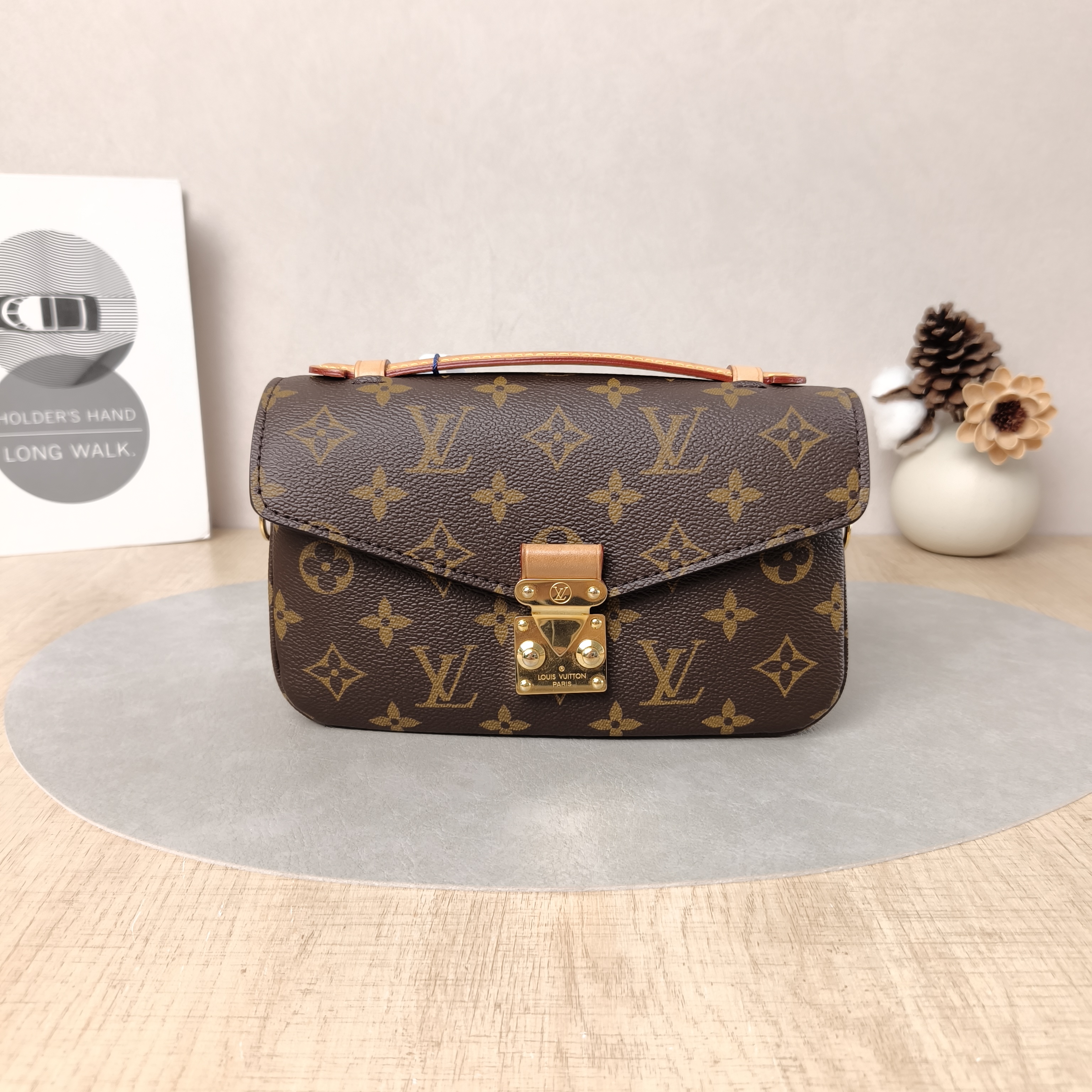 Louis Vuitton Crossbody Bag Pochette Métis East West Monogram PVC Small21.5 × 6 × 13.5 cm