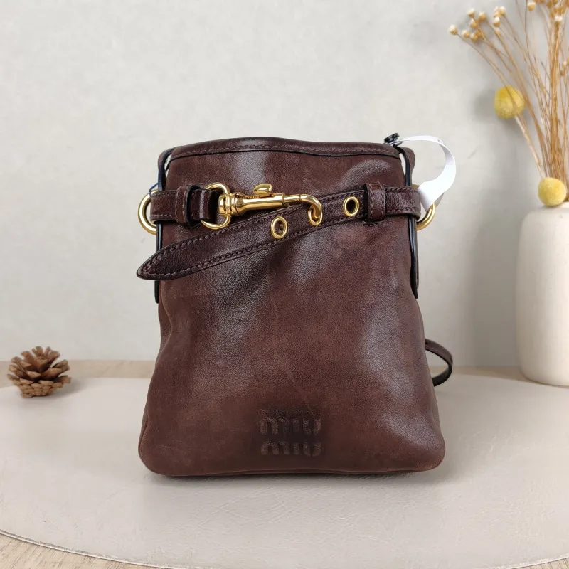 Miumiu Crossbody Bag Aventure Bucket Bag Lambskin Mini 17 × 4.5 × 19 cm