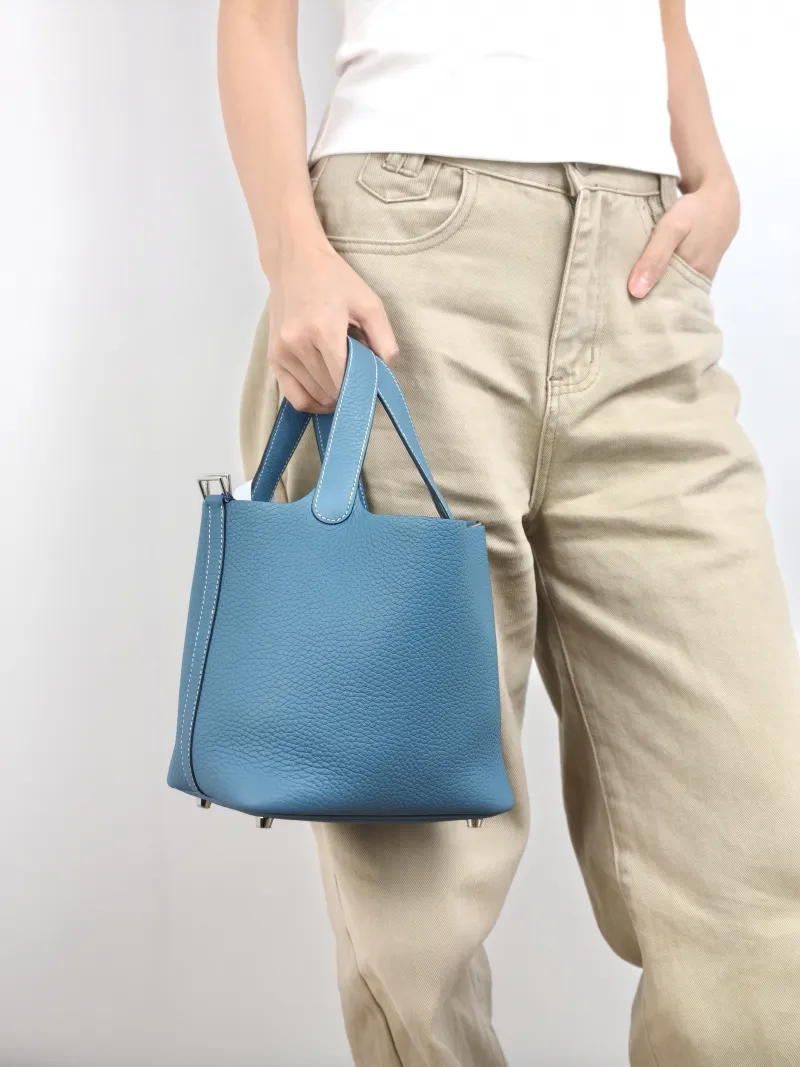 Hermès Top Handle Bag Picotin Lock 18 Taurillon Clemence TC Calfskin Small 18 × 13 × 18 cm K — on-model view 2 of 2