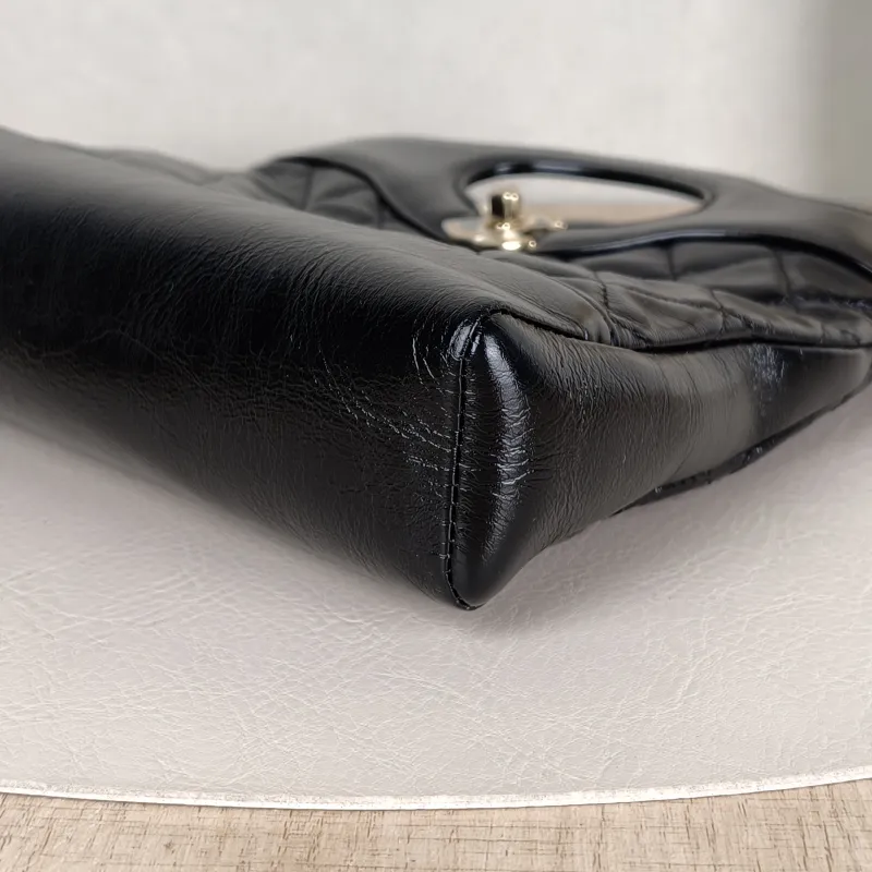 Chanel Crossbody Bag31Bag Black Waxed Leathermini23 × 5.5 × 22 cm — detail view 7 of 12