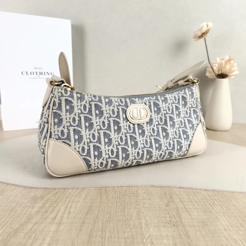 DIOR Shoulder Bag 30 Montaigne hobo Beige ，Canvas Mini 26.5 × 7 × 12 cm — cover view 3 of 5