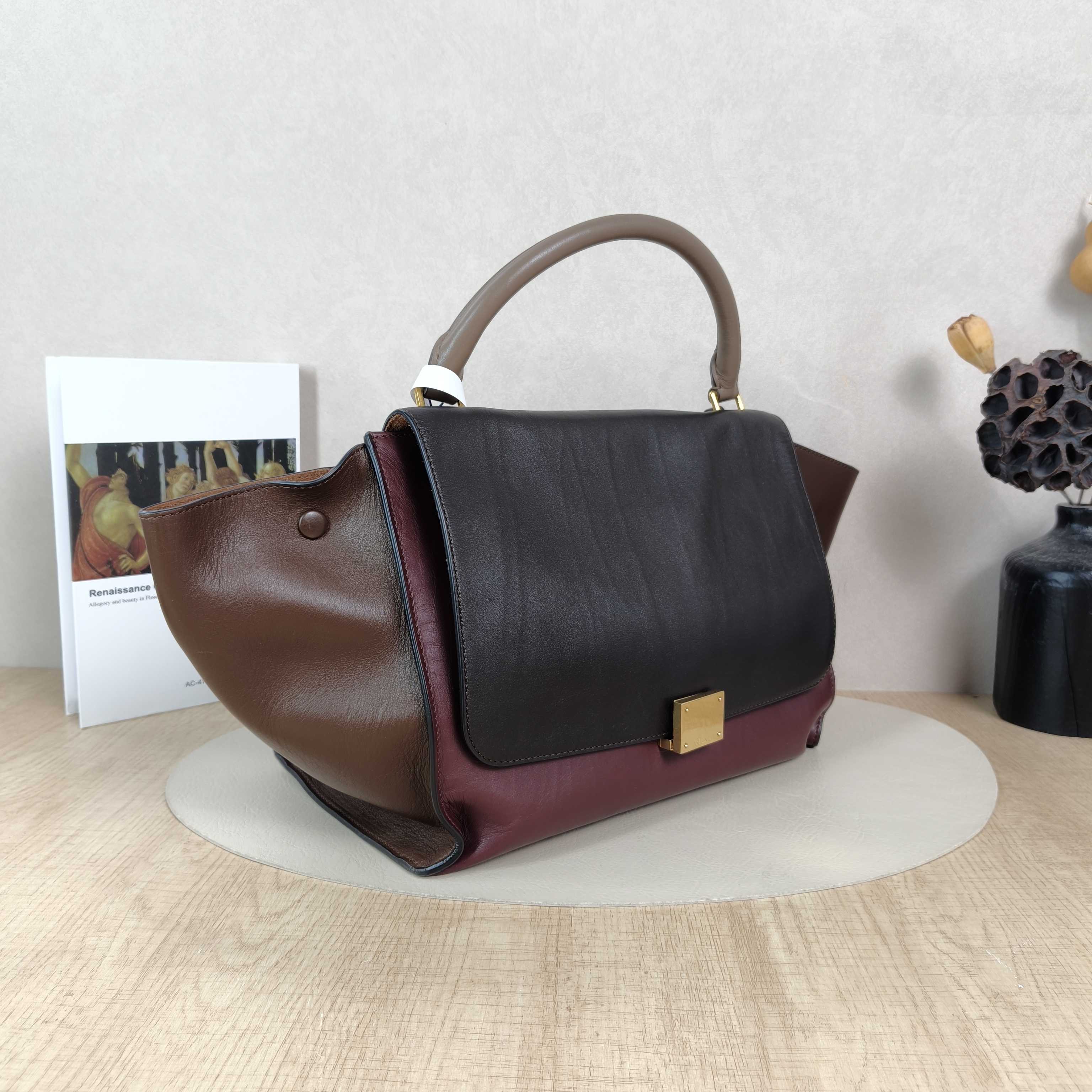 CELINE Crossbody Bag Trapeze Red Brown Calfskin Medium30 × 15 × 24 cm — cover view 5 of 5