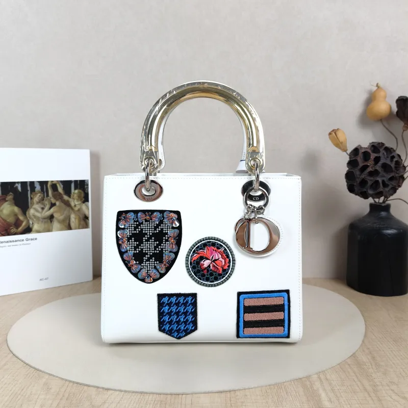 DIOR Top Handle Bag Lady Lady Dior Bag White Calfskin Medium24 × 12 × 21 cm