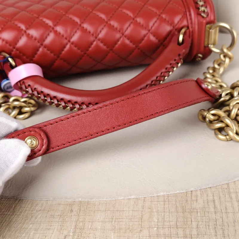 Chanel Crossbody Bag Le Boy​ Red Lambskin Medium 25 × 9 × 15 cm 24 — detail view 12 of 16