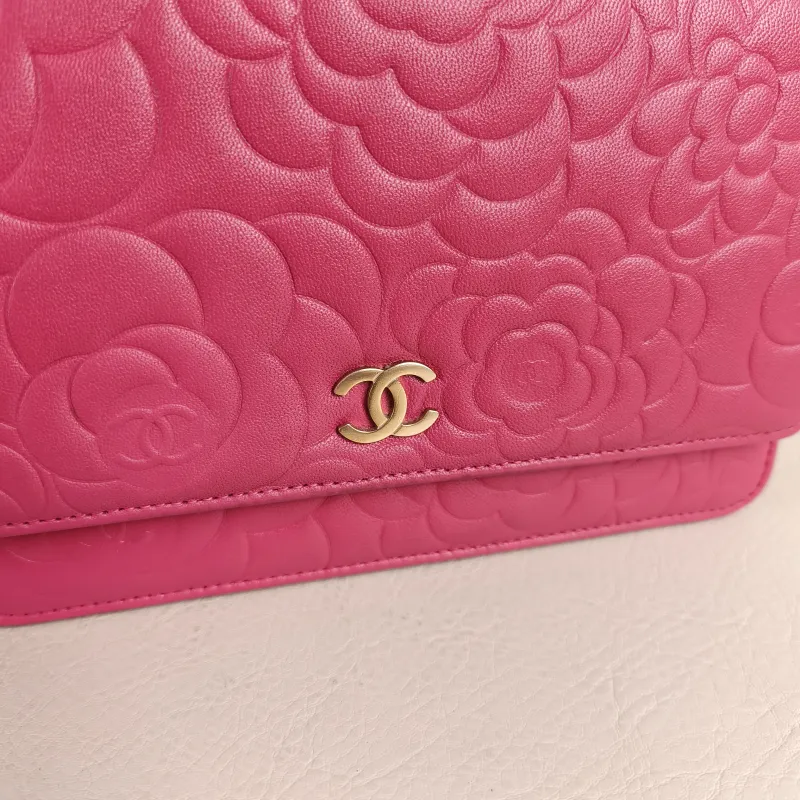 Chanel Crossbody Bag Classic Flap WOC CF WOCWOC Bag Red Lambskin One Size19 × 3.5 × 12 cm — detail view 9 of 12