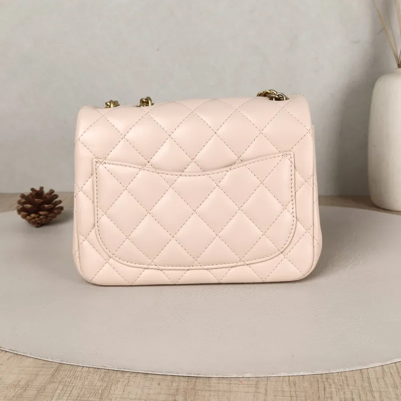 Chanel Crossbody Bag Pink Lambskinmini17 × 8 × 13.5 cm — cover view 3 of 5