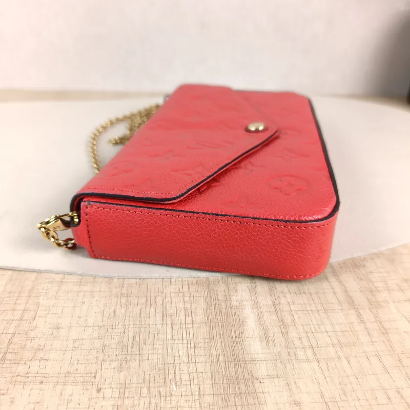 Louis Vuitton Crossbody Bag Pochette Félicie Red Calfskin Small 21 × 3 × 12 cm — detail view 15 of 16