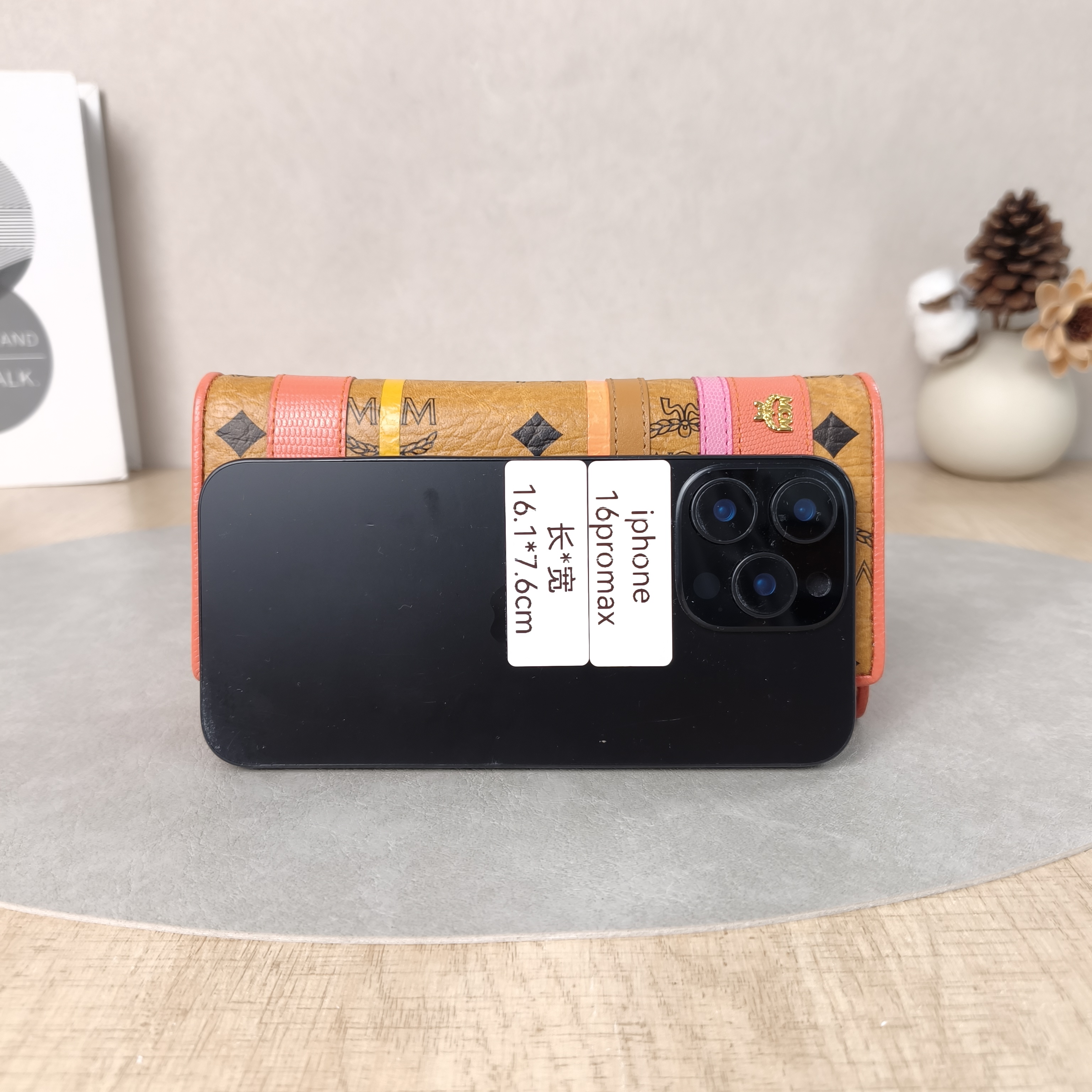 MCM Wallet Wallet PVC One Size17.5 × 3 × 9.5 cm — cover view 3 of 5