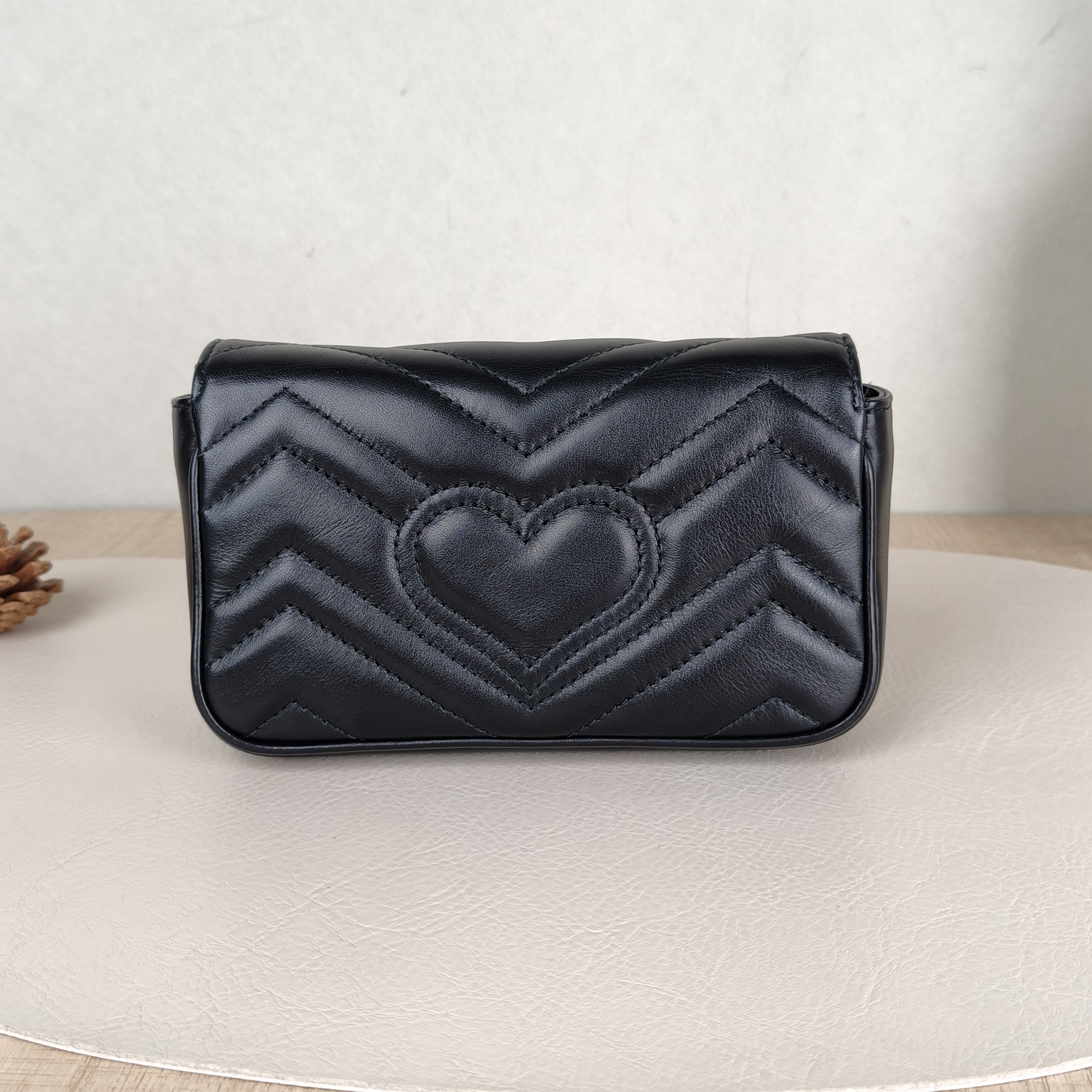 GUCCI Crossbody Bag GG Marmont Mini Marmont Mini Black Calfskinmini16.5 × 4.5 × 9.5 cm — cover view 4 of 5