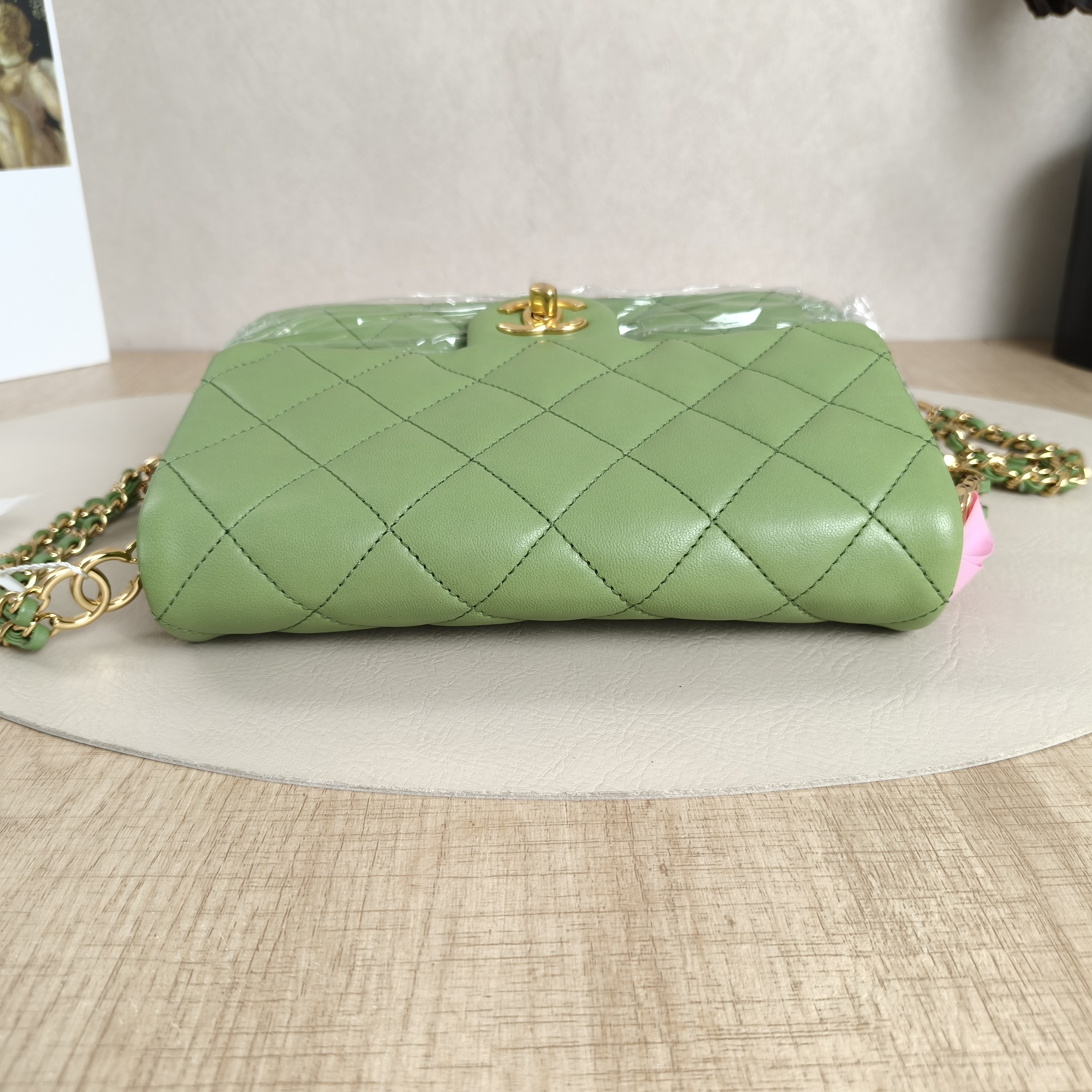 Chanel Crossbody Bagcf Collection Crossbody Bag Green Lambskin One Size20.5 × 6 × 14 cm — cover view 9 of 10