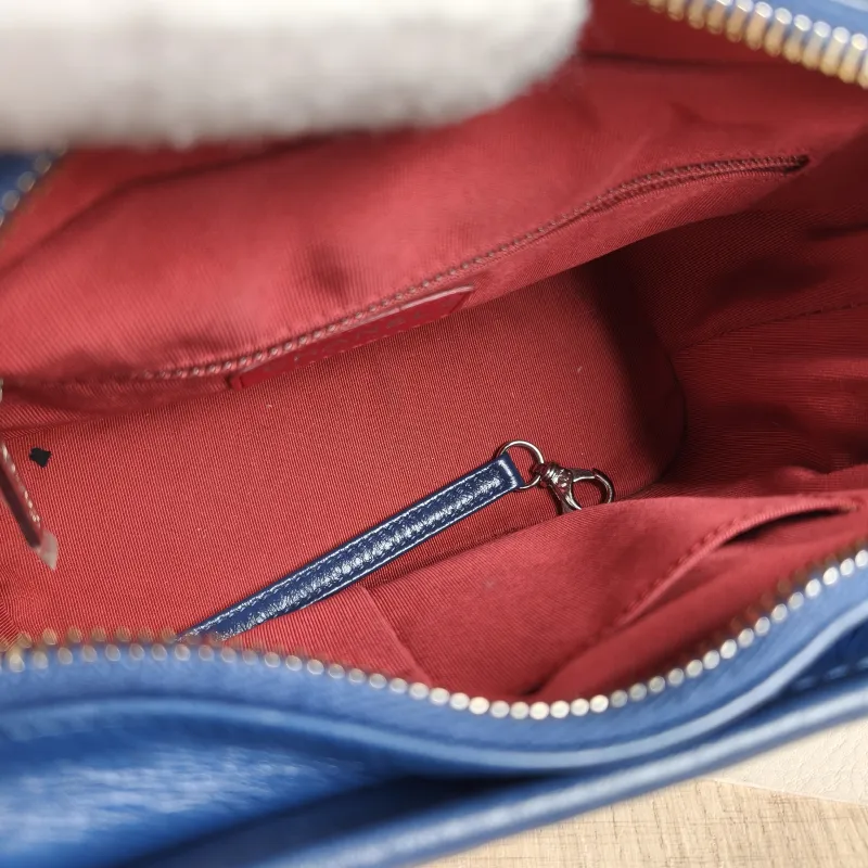 Chanel Crossbody Bag Gabrielle Gabrielle Bag Blue Calfskin Small20 × 8 × 15 cm — detail view 2 of 16