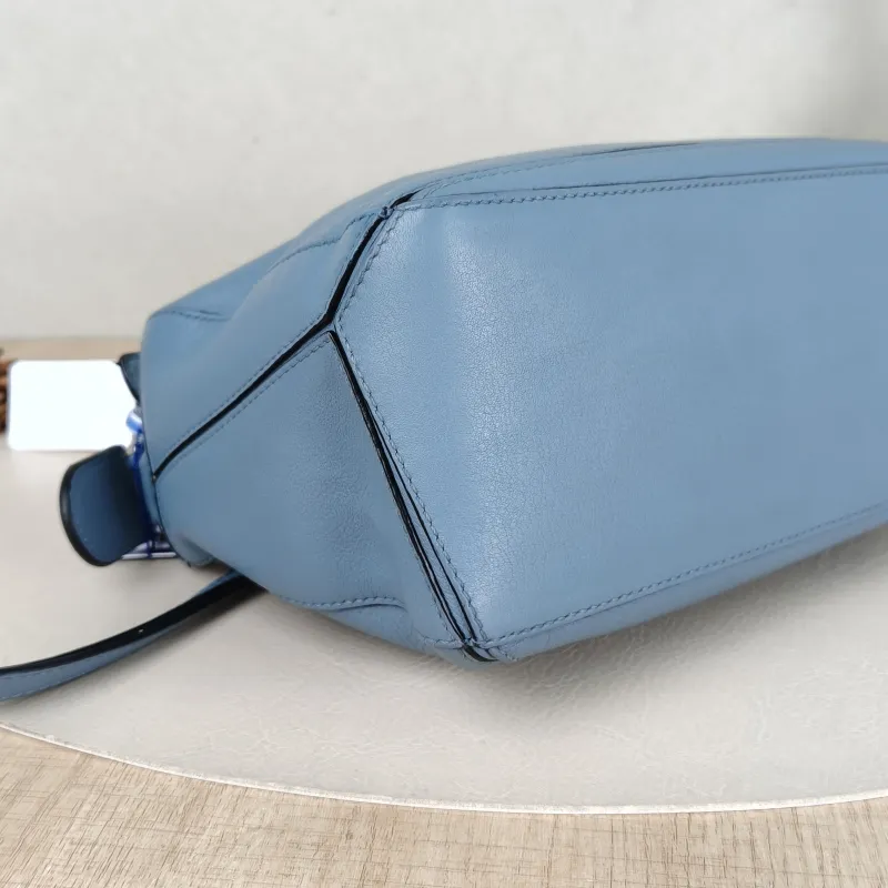 LOEWE Crossbody Bag Puzzle Blue CC alfskin Small24 × 10.5 × 16.5 cm — detail view 2 of 12