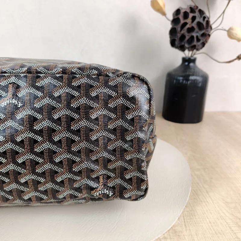 GOYARD Shoulder Bag Boheme Hobo​ Black ine Canvas Small 43 × 14 × 27 cm — detail view 10 of 14