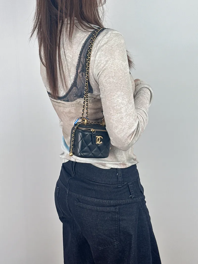 Chanel Crossbody Bag Black Lambskin One Size10 × 7 × 9 cm — on-model view 2 of 2