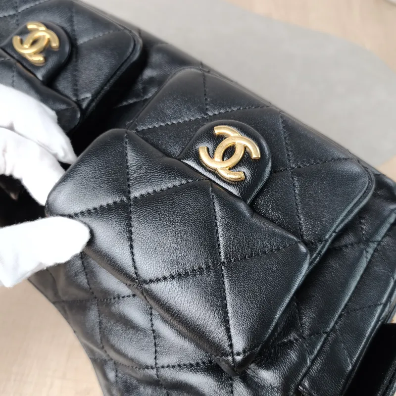 Chanel Shoulder Bag Hobo Shoulder Bag Black Lambskin Small31 × 15 × 22 cm — detail view 7 of 14
