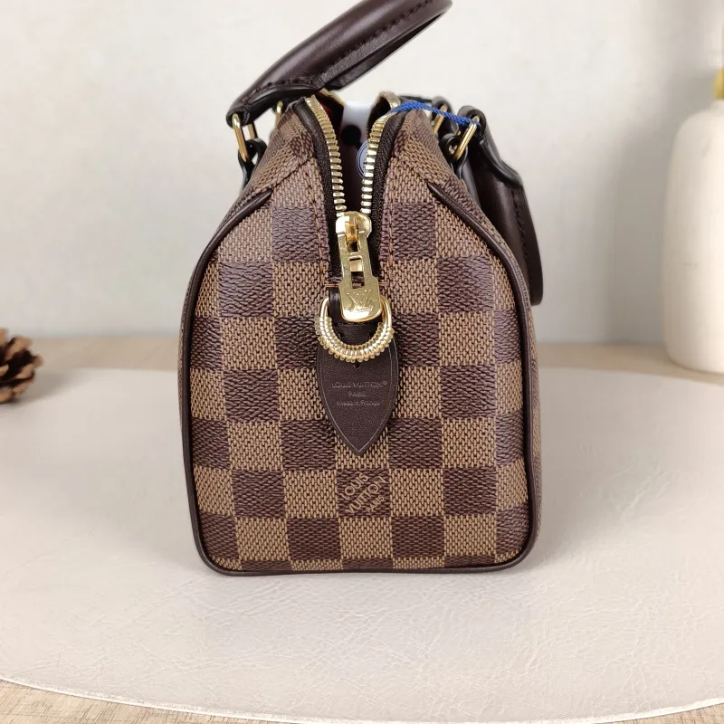 Louis Vuitton Crossbody Bag Speedy20 Shoulder Strap PVC Small20.5 × 12 × 13.5 cm — detail view 13 of 13