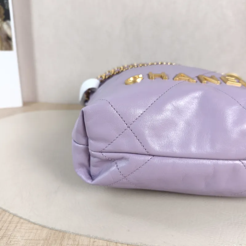 Chanel Crossbody Bag 22Bag Calfskin Mini 20 × 6 × 19 cm — detail view 7 of 10