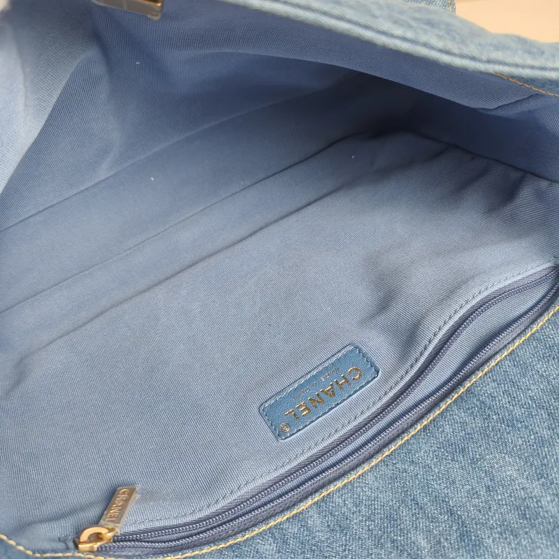 Chanel Shoulder Bag Supple Twins Hobo Blue Large 30 × 5 × 21.5 cm — detail view 3 of 12
