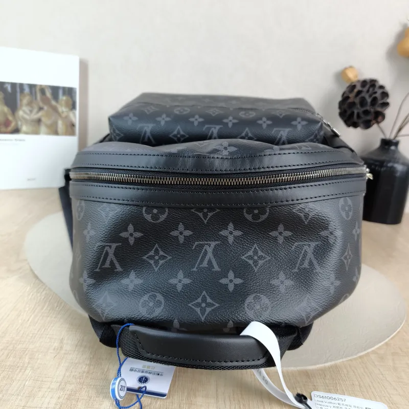Louis Vuitton Backpack Discovery Backpack Monogram PVC Small 29 × 20 × 38 cm — detail view 6 of 11
