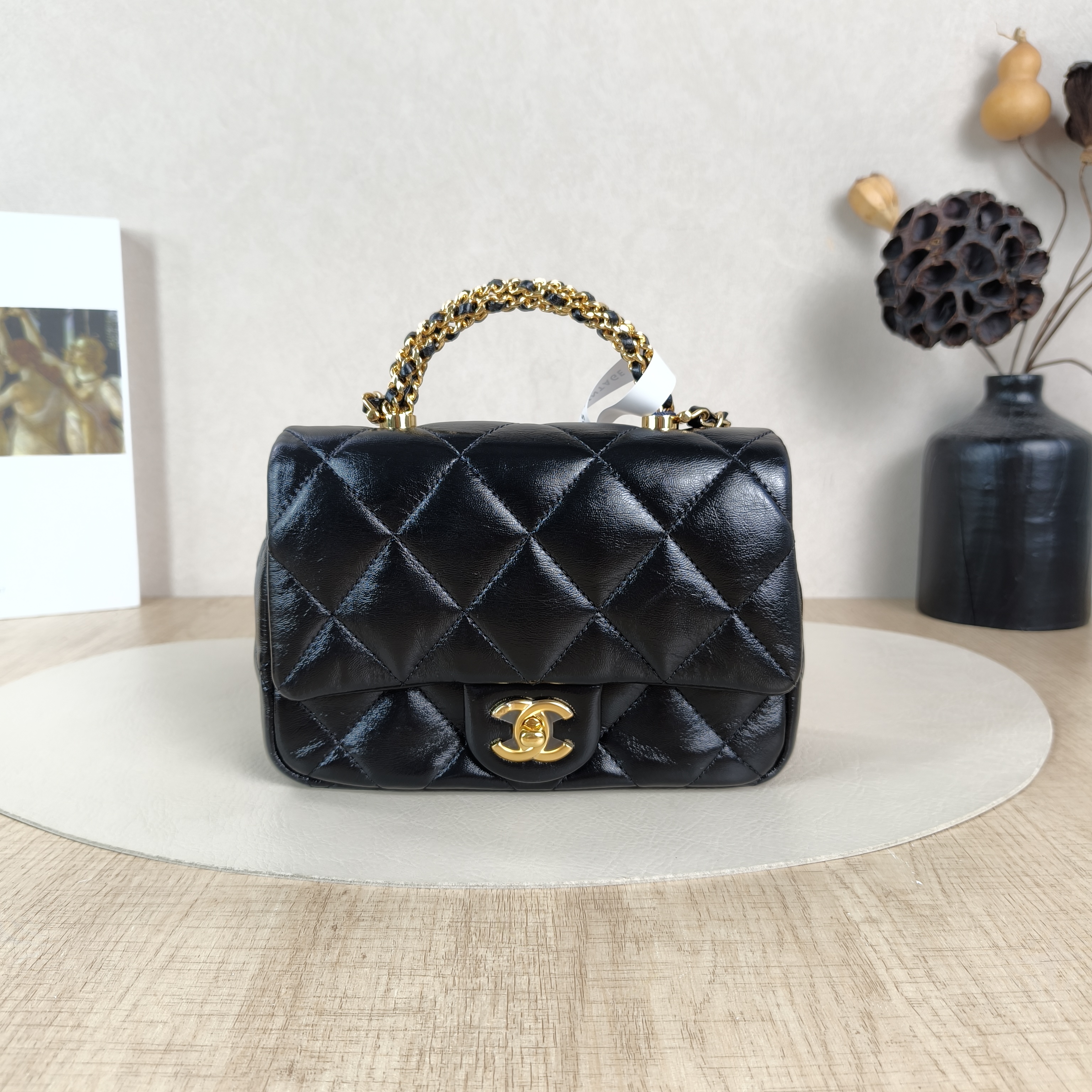 Chanel Crossbody Bag Black Lambskinmini19 × 8.5 × 14 cm