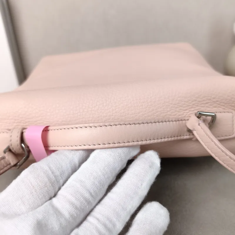 Loro Piana Backpack Backpack Pink Calfskin One Size23 × 8 × 21 cm — detail view 5 of 14