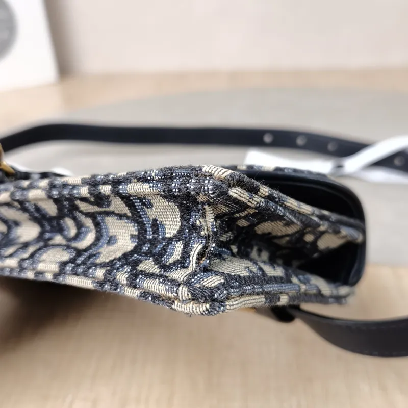 DIOR Belt Bag Saddle Belt Bag Blue Canvas One Size 17 × 3.5 × 10.5 cm — detail view 3 of 10